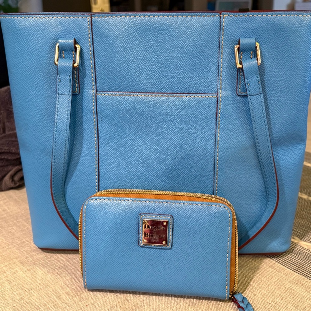 Dooney & Bourke Purse and Wallet Set - Picture 8 of 14